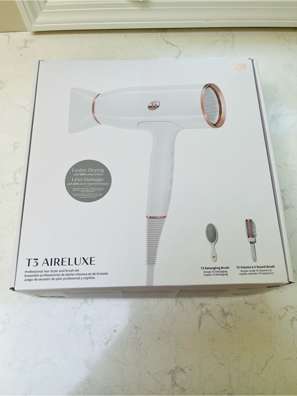 Brand New in Box T3 Aireluxe Professional Hair Dryer and Brush Set